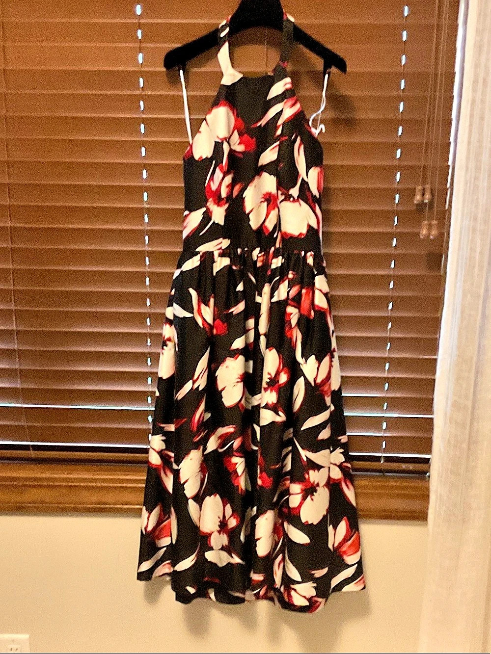 Shoshanna Midnight Collection Floral Midi Dress in Black & Red Size 4. Like New